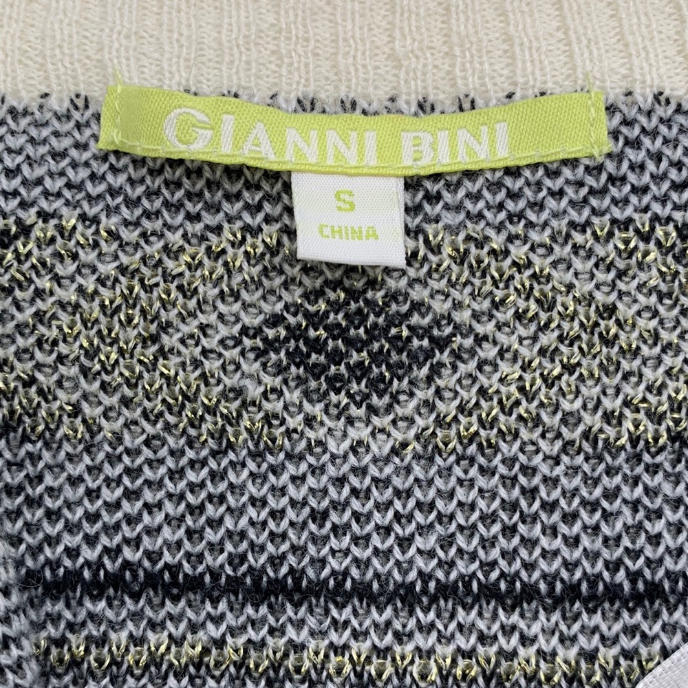 Gianni Bini Tribal Aztec Print Cardigan size small - Picture 3 of 8